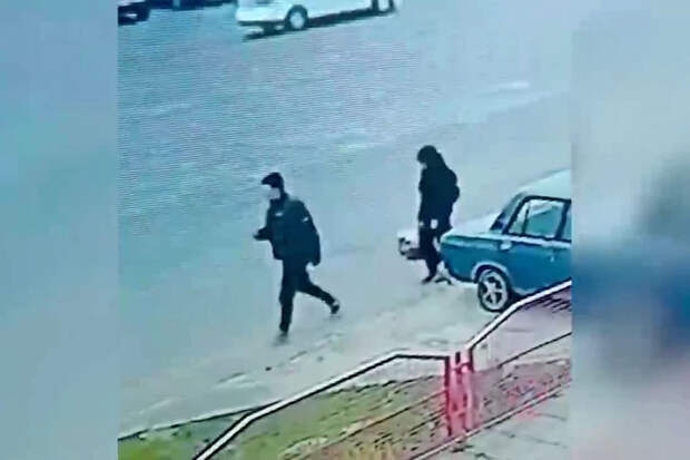 В Волгограде двое курьеров мошенников украли у пенсионера 22 золотых слитка