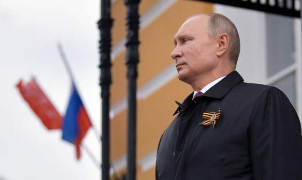Путин прибыл на парад Победы в Москве