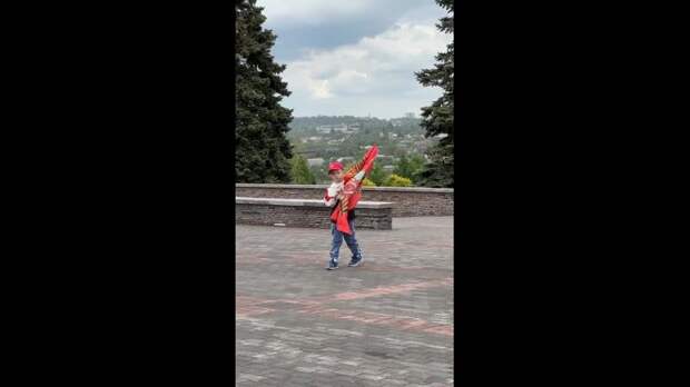 Video: VivaCut_video_1746781980472_HD.mp4