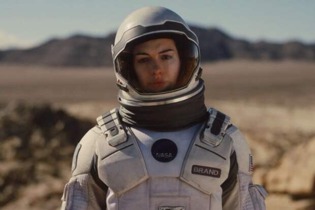 Энн Хэтэуэй указала режиссёра, с которым мечтает снова работать