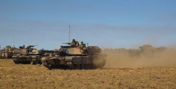 aus-tanks