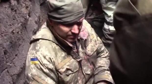 Сдавшиеся в ДНР украинские боевики устроили схрон с личными данными