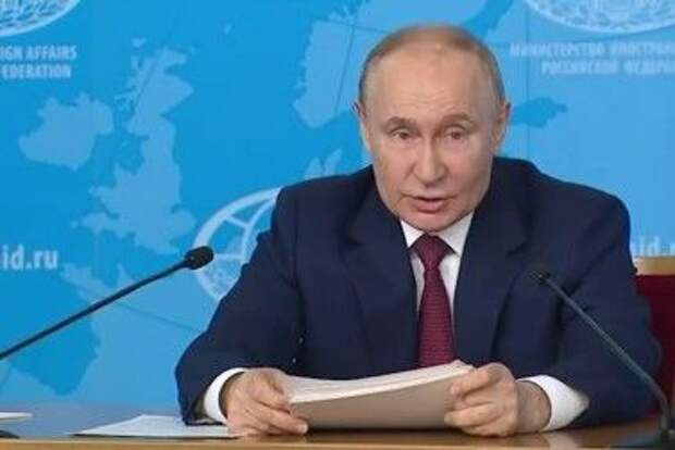 Путин заявил, что мир стремительно меняется и как прежде уже не будет
