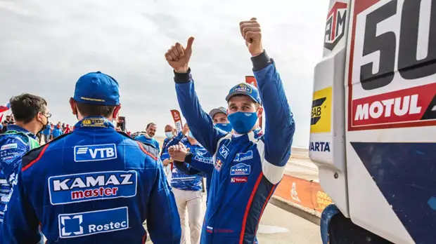 Экипаж Шибалова выиграл седьмой этап «Ралли Дакар» в классе грузовиков