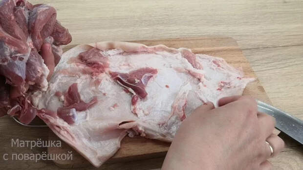 Вкуснее любой колбасы и стоит не дорого, вкуснятина из рульки Мясо, Домашняя колбаса, Рулька, Рецепт, Колбаса, Вкусно, Закуска, Праздники, Ветчина, Видео, Длиннопост, Видеоблог