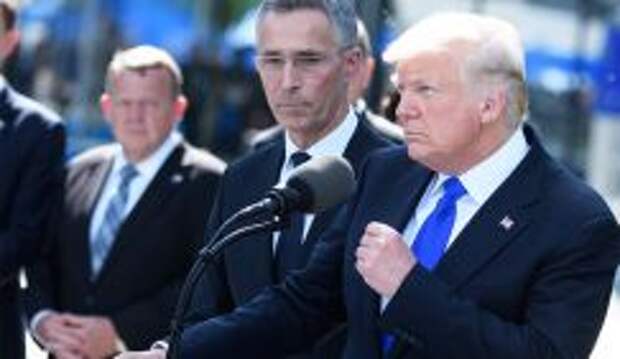На фото: президент США Дональд Трамп и генеральный секретарь НАТО Йенс Столтенберг