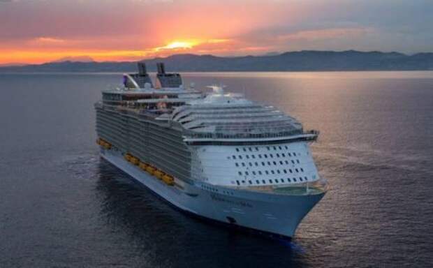 Внутри крупнейшего круизного лайнера Harmony of the Seas (25 фото)