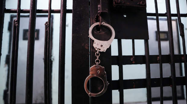 В Краснодаре таксиста арестовали по делу о вымогательстве денег у жены бойца СВО