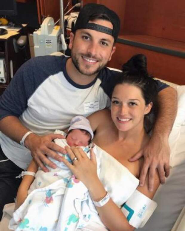 Jade Roper of 'Bachelor in Paradise' welcomes first child