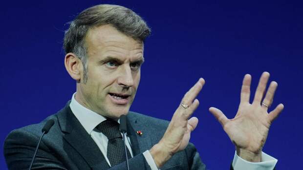 "Полная чушь": Макрон сделал резкий выпад против Трампа. Напряжение растет