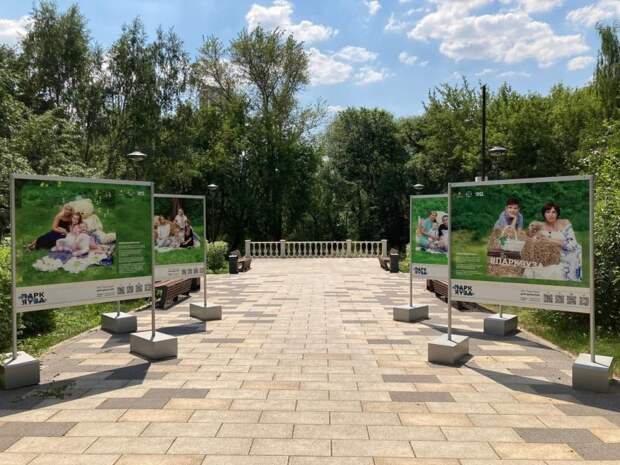 В «Саду Будущего» проходит фотовыставка «Счастливые моменты»