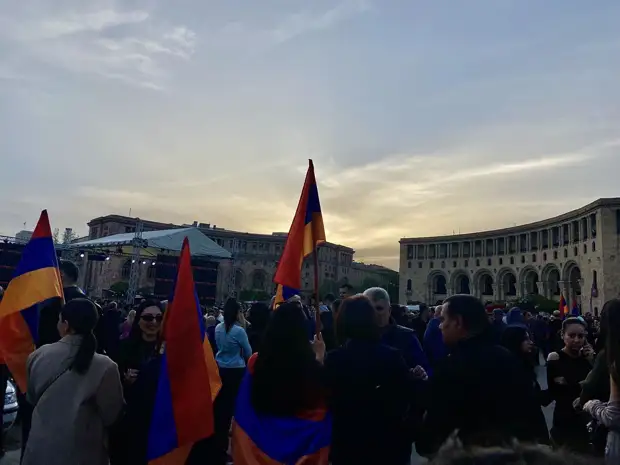 Оппозиция Армении начала шествие в сторону Еревана из малой родины Пашиняна