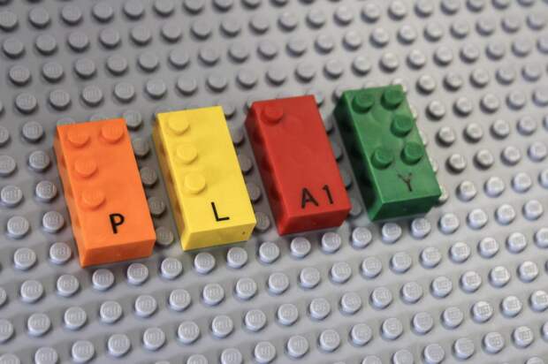 Чтобы всем было весело: LEGO выпустит специальную версию кубиков, предназначенных для слабовидящих детей