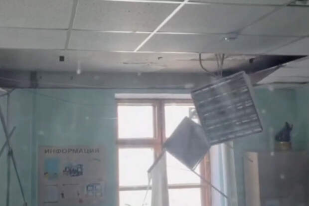 В школе Ульяновска обвалился потолок во время проветривания класса