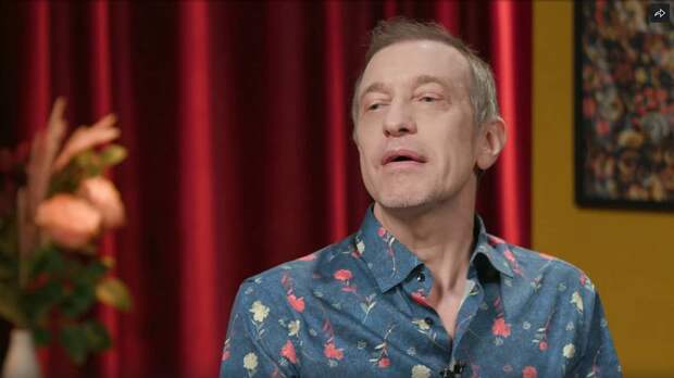 «Кто-то из богатых попросит вернуть»: Соседов высказался о возвращении Урганта на ТВ