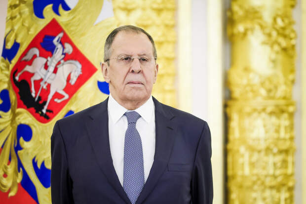 Лавров заявил о «прямой и горячей» войне Запада против России