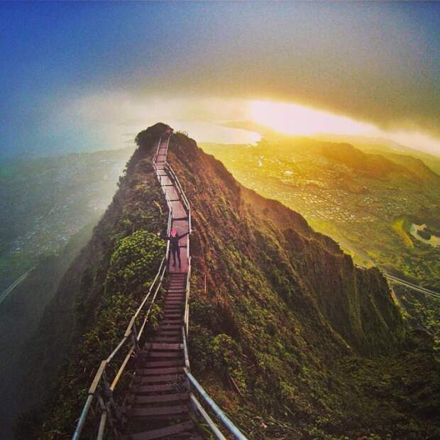 От этой потрясающей «лестницы в небеса» у вас закружится голова! 10 фото-фактов