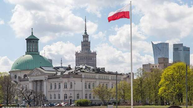 В Польше срезали крест с купола храма УГКЦ