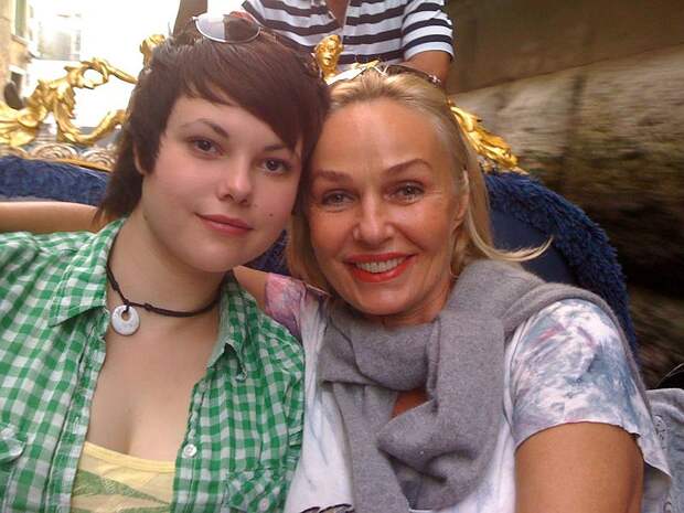 Наталья с дочерью Анастасией. Фото: Facebook. 