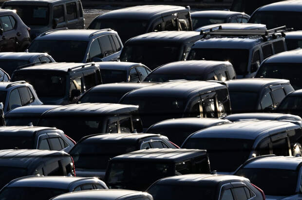 В Казахстане назвали причины резкого роста утильсбора на машины из России