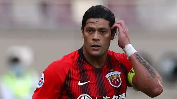 Экс-футболист «Зенита» Халк объявил об уходе из «Шанхай СИПГ»