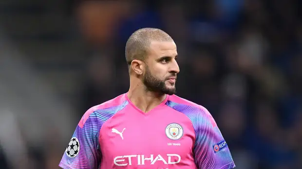 Футболист «Манчестер Сити» Уокер трижды за сутки нарушил режим самоизоляции