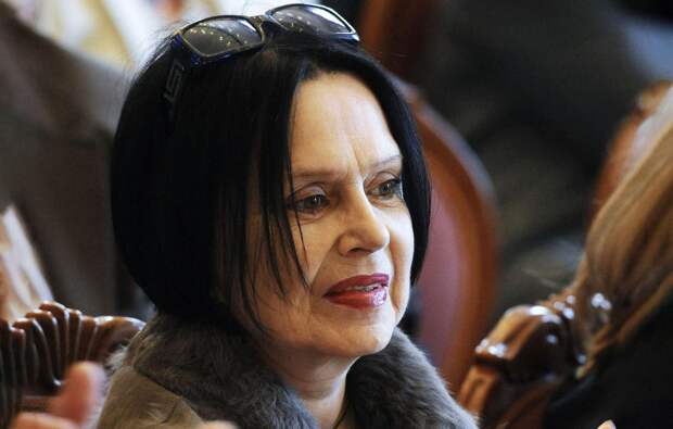 «Служила театру, а не работала»: как сложилась судьба детей и внуков Нины Дробышевой, одной из самых красивых актрис СССР