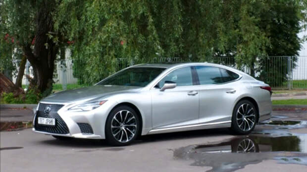 Роскошь на колесах: Lexus обновил свой флагманский седан