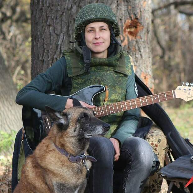 Чичерина - музыкант и гражданин. Фото Яндекс.Картинки. 