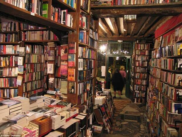 3. Shakespeare & Company - Париж, Франция в мире, интересно, интерьер, книги, книжный магазин, подборка, путешествия, чтение