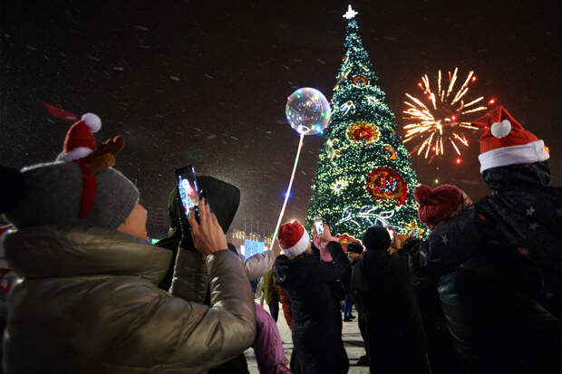 Фейерверки оказались неотъемлемой частью праздников для россиян