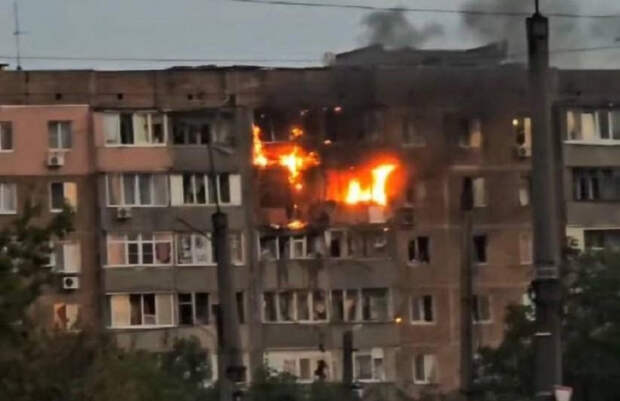 Украинские фашисты обстреляли ДНР в день освобождения Донбасса от фашистов немецких