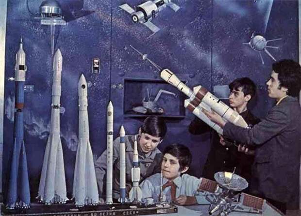Кружок ракетного моделирования СССР, детство, кружки