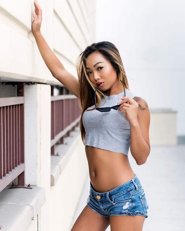 Красивые азиатские девушки