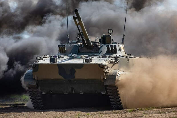 Занятие по вождению боевых машин с военнослужащими ЦВО прошло  в Челябинской области