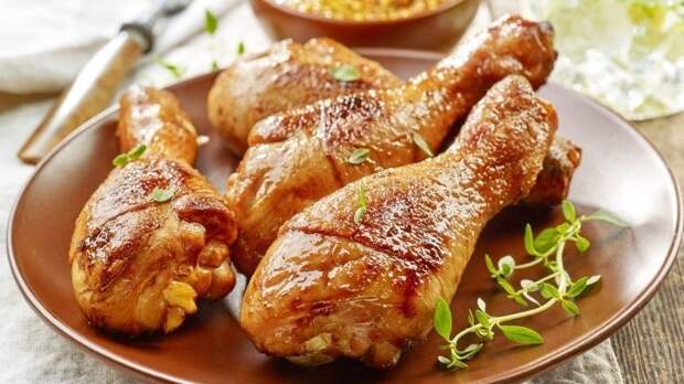 Шприц и мясо: Рецепт необычных куриных окорочков от шефа Емельяненко
