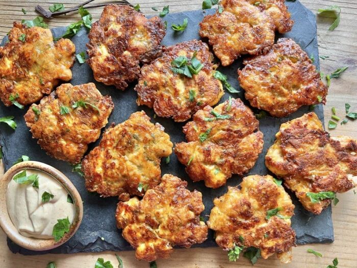 Куриные оладушки. \ Фото: hungryhappens.net.