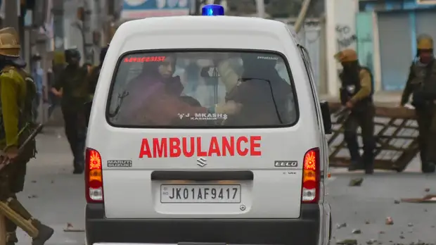 В Индии погиб один из пилотов потерпевших крушение самолётов