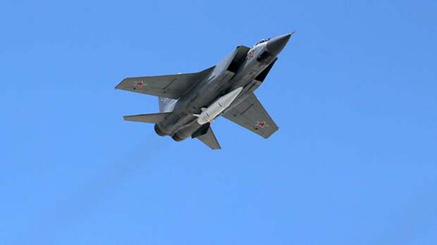 ВС РФ нанесли групповой удар по объектам ВПК и военным аэродромам Украины