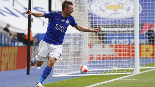 Варди стал первым футболистом «Лестера», забившим 100 мячей в АПЛ