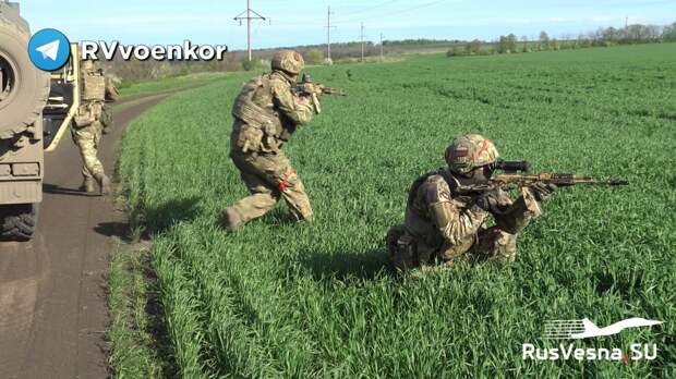 Генштаб ВСУ заявляет о наступлении российских войск сразу с нескольких направлений (КАРТА)