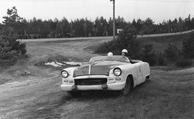 Архивные фотографии чемпионата СССР по автомобильным гонкам 1956 года авто, автомобили, автоспорт, архив, гонка, гонки, история, ретро фото