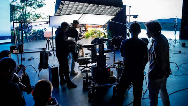 Виртуальные горы: как в Москве снимали эффектные экстрим-сцены нового фильма Быкова