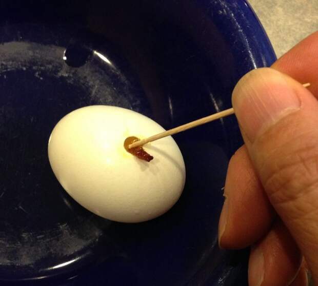 Как сварить яйцо с беконом внутри