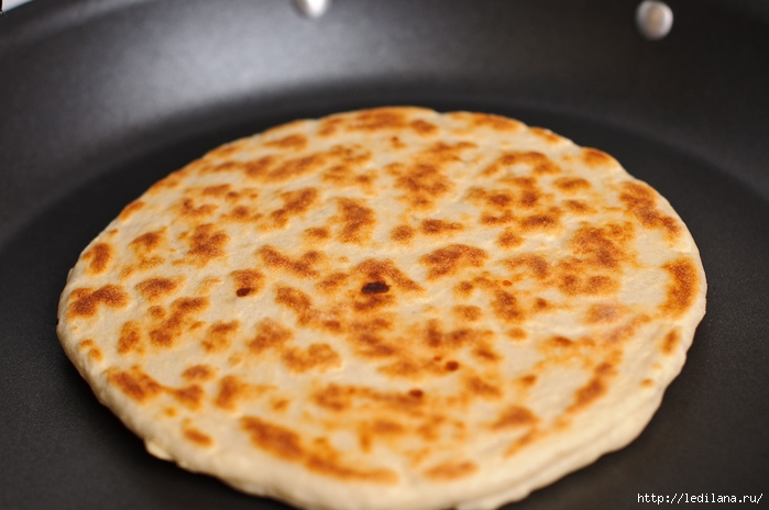 3925311_vkysnii_recept_hachapyri_3 (700x464, 185Kb)