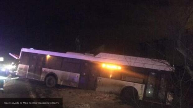 Трое детей пострадали в смертельной аварии с автобусом в Турции
