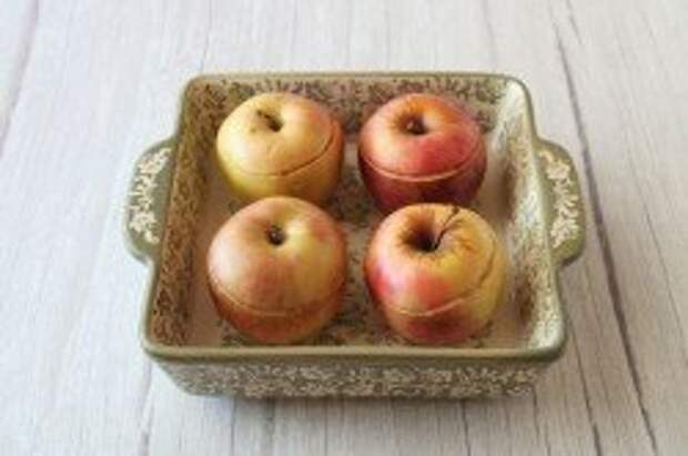 Запеченные яблоки с творогом в духовке (Oven baked apples with cottage cheese)