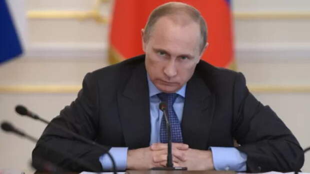 СМИ: Путин нанес первый удар по либеральным элитам России