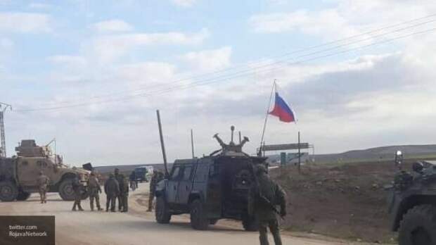 Военная полиция РФ провела осмотр территории около города Тель-Тамр в провинции Хасака Военная полиция РФ провела осмотр территории около города Тель-Тамр в провинции Хасака