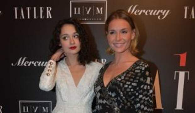 «Как с этим жить?!»: побелевшее от отравы тело Кончаловской заклевали птицы